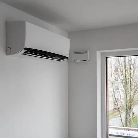 Hotel Your 1 Sierpnia Street