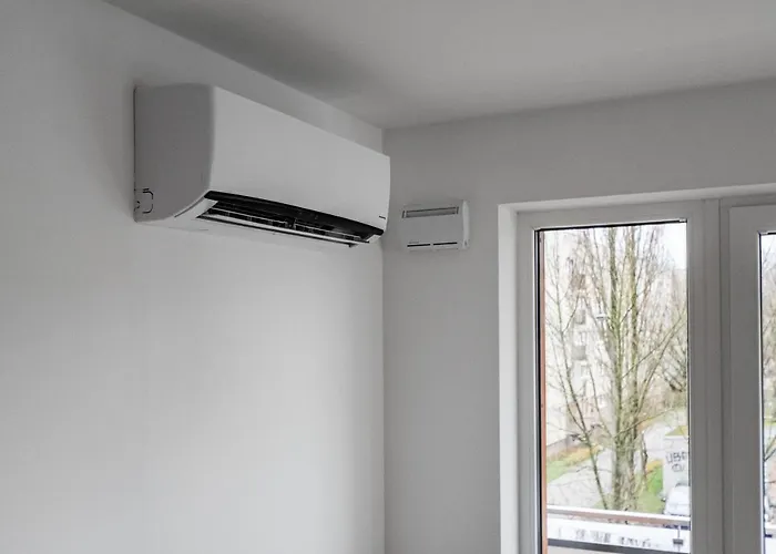 Hotel Your 1 Sierpnia Street