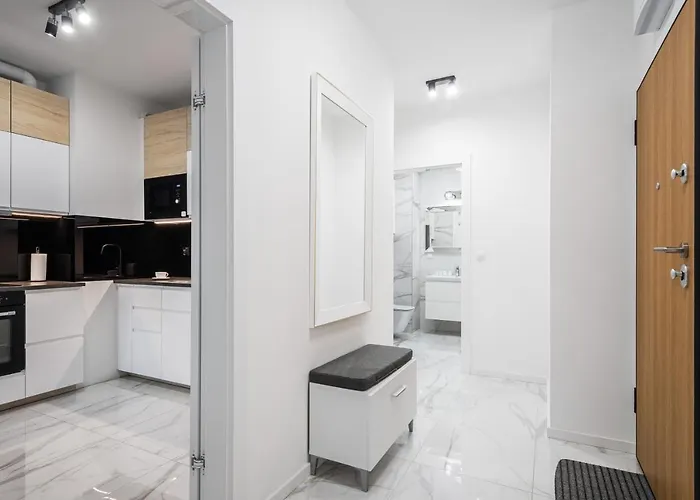 Your 1 Sierpnia Street Hotel Warszawa